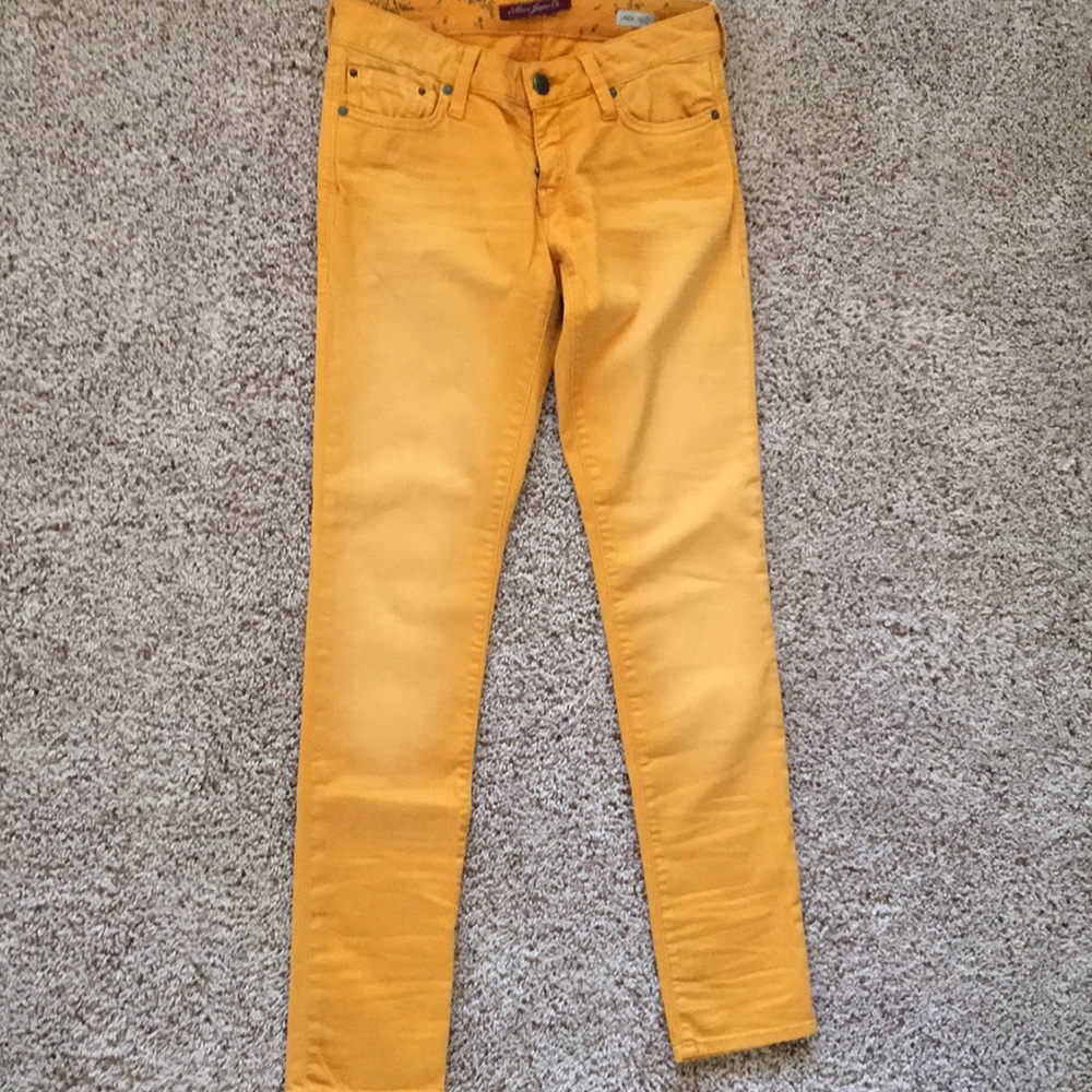 Marvi jeans